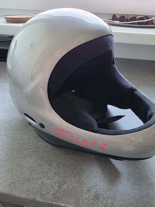 Kask paralotniowy