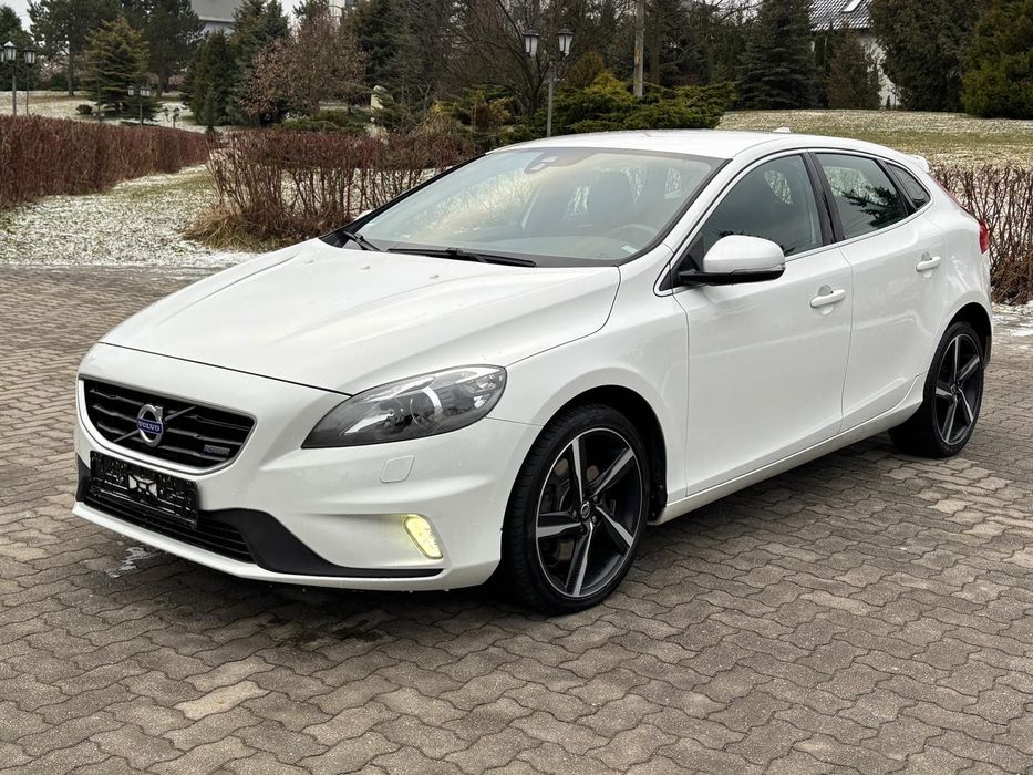 Volvo V40 2014r 2.0 DIESEL 190 Koni AUTOMAT R-DESIGN Niski Przebieg BEZWYPADEK