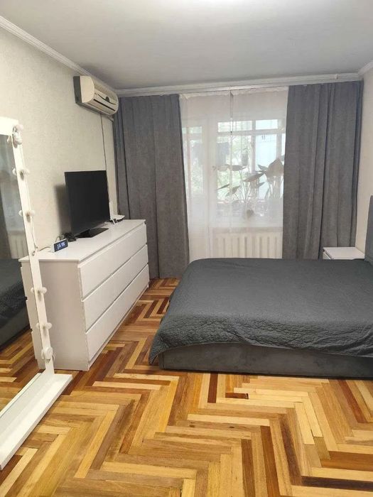Продам 1 ком кв-ру в центре , ул. Героев Крут (12  Апреля) 3/9 - View 5