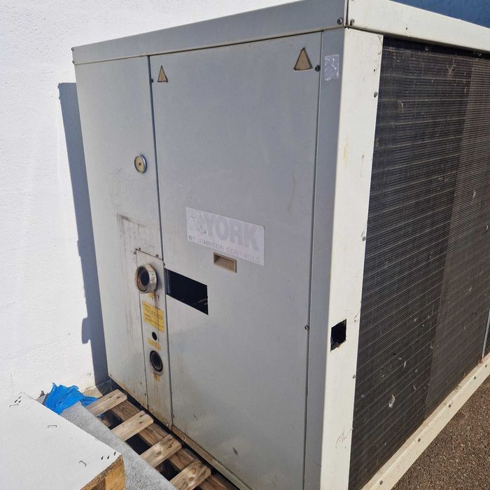 Chiller YORK by Johnson Controls