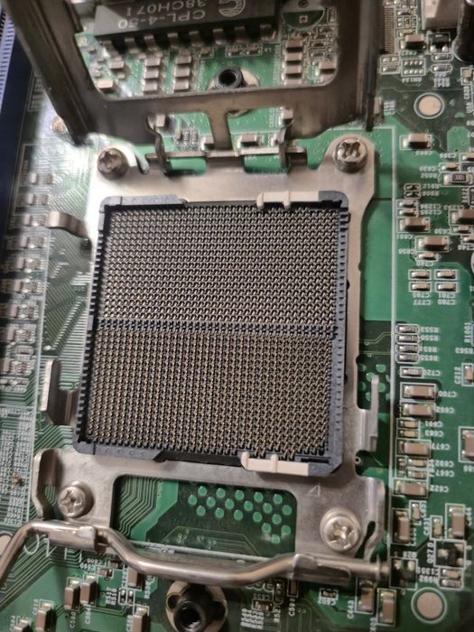 Материнка tyan s3992