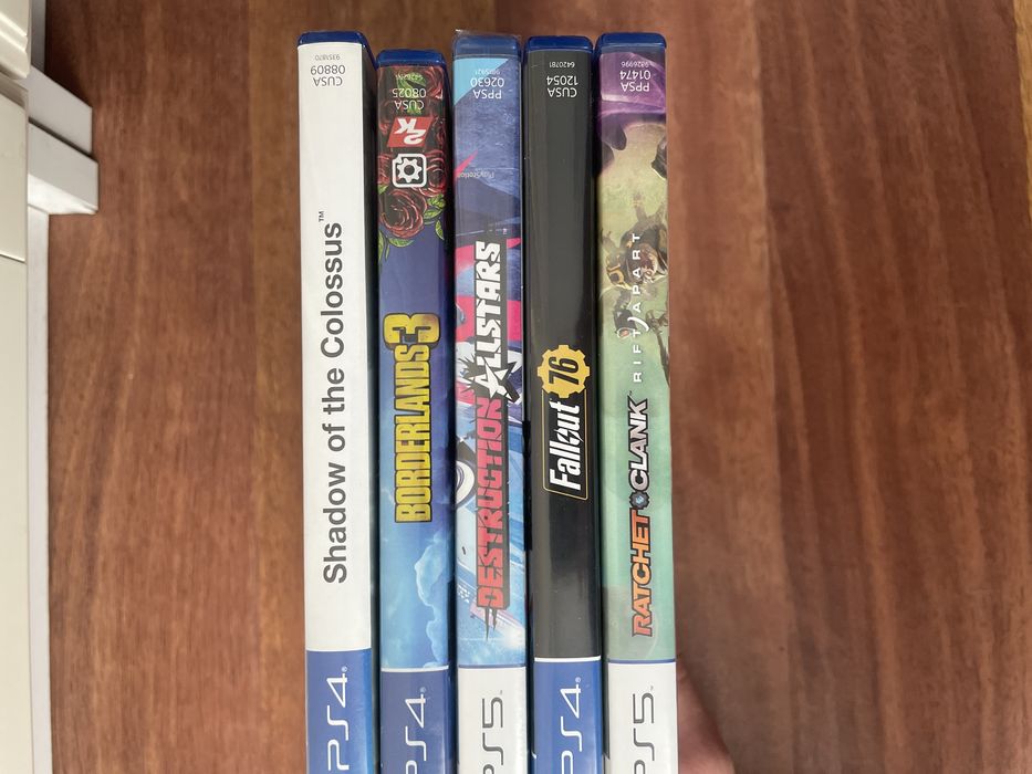 Zestaw pięciu gier na ps4/ps5