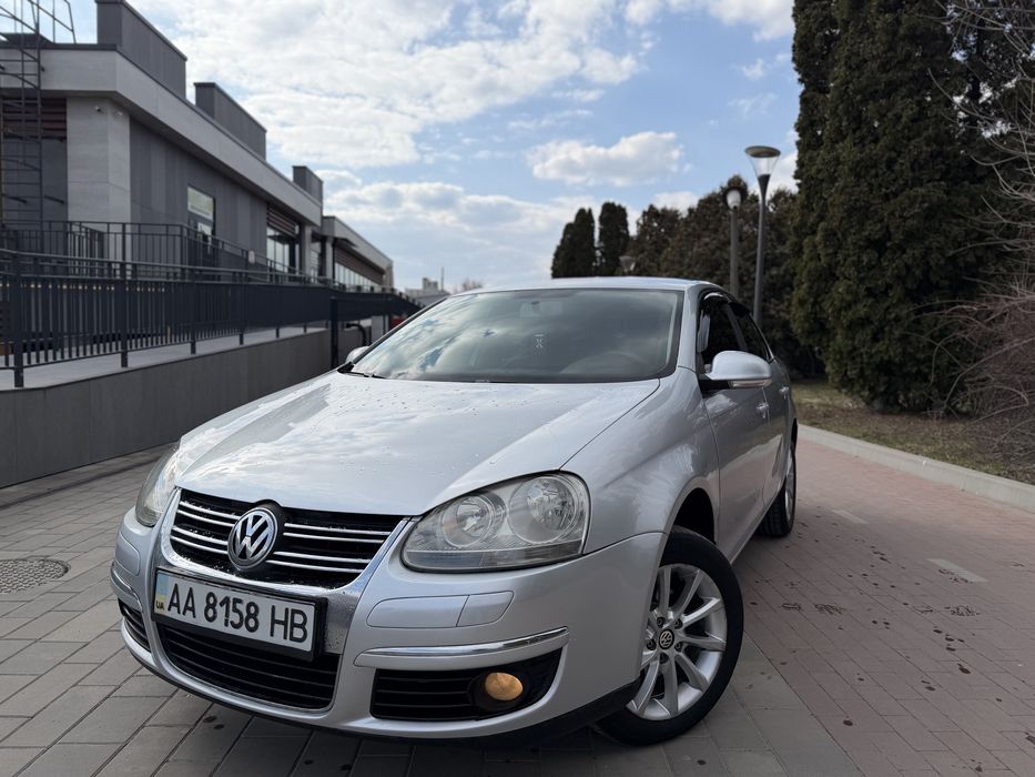 Volkswagen Jetta 2008 На автоматі Газ/бензин