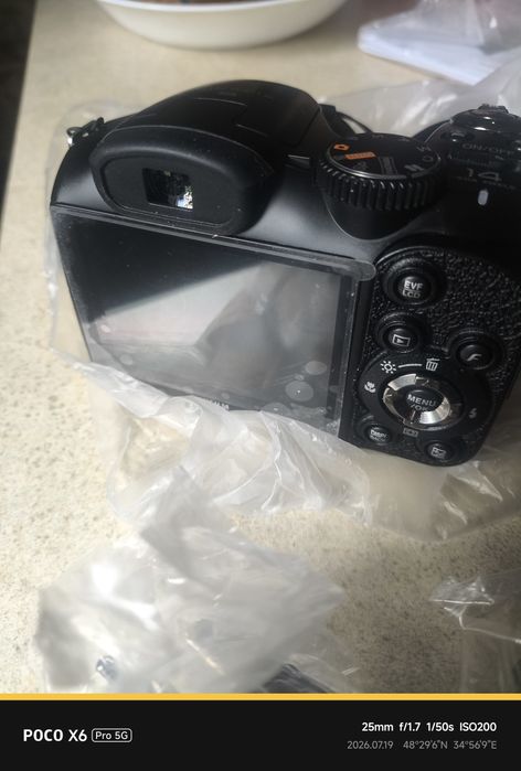 Продам фотоаппарат Fujifilm S 2980