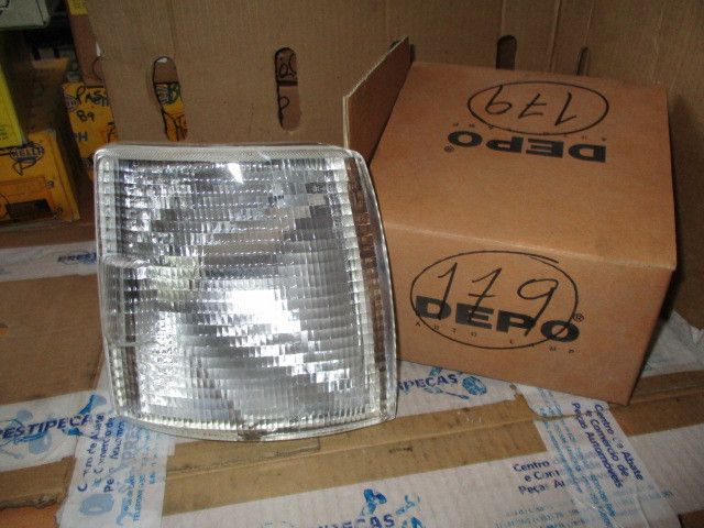 Pisca frente direito VOLKSWAGEN Transporter IV Kombi (70XB, 70XC, 7DB,