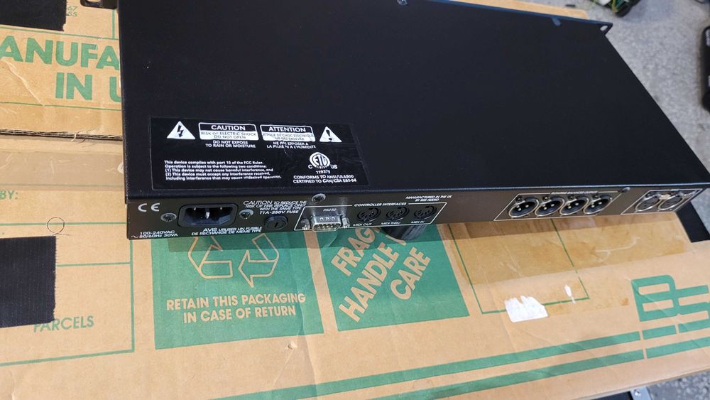 System zarządzania głośnikami BSS FDS-334 MiniDrive crossover