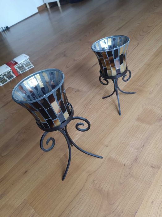 Par de vasos decorativos em mosaico espelhado