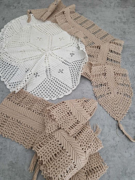 Dois conjuntos de panos em croché novos