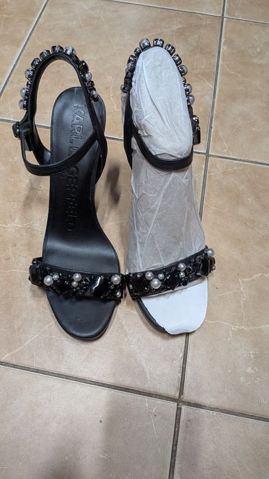 Жіночі босоніжки.  41/8.5/25см