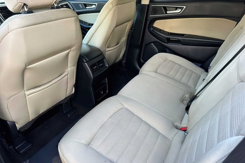 Ford Edge      2020