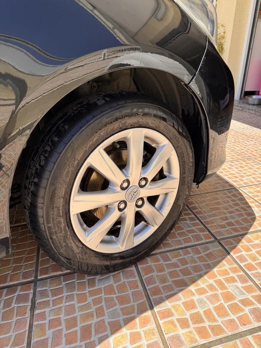 Toyota Yaris 1.0 VVT-i 2012