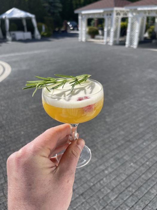 Barman na wesele, usługi barmańskie, mobilny drink bar