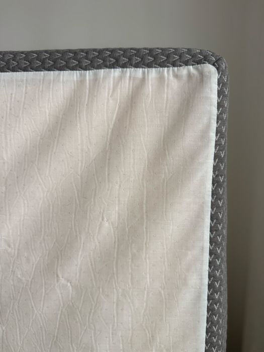 Матрас, ліжко, сон