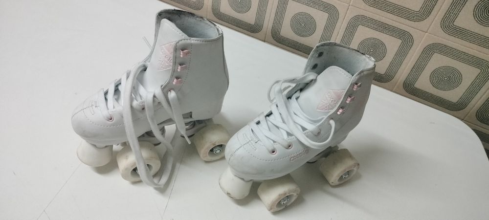 Vendo patins Menina