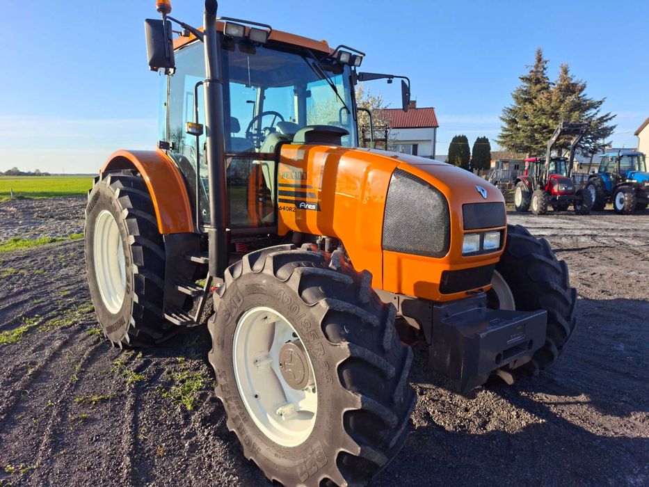 Renault Ares 640 RZ
