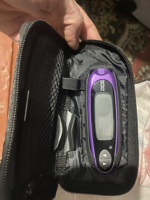 Прибор для измерения давления(глюкометр)