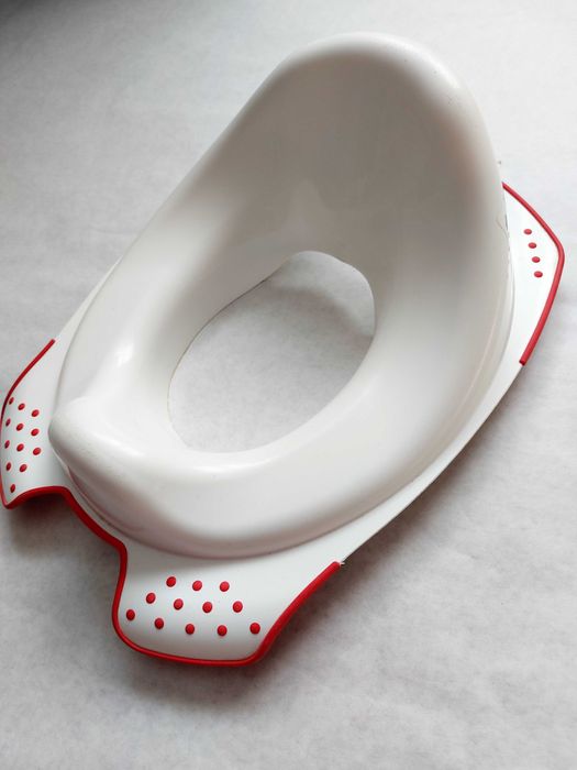 Nakladka na sedes toalete dla dziecka kremowa czerwona