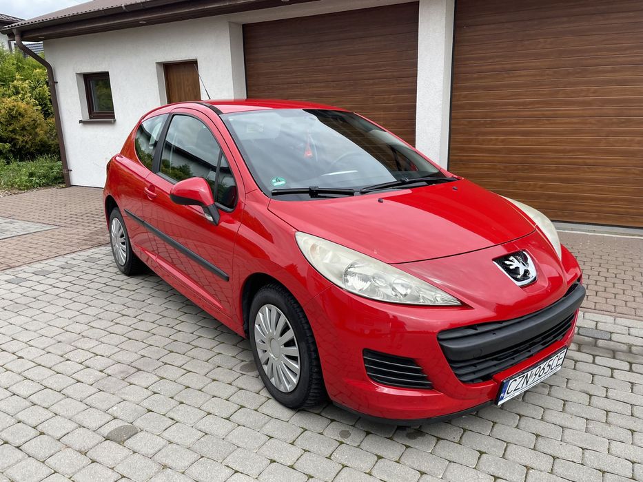 Peugeot 207 Peugeot 207 2009 r. 1.4 benzyna