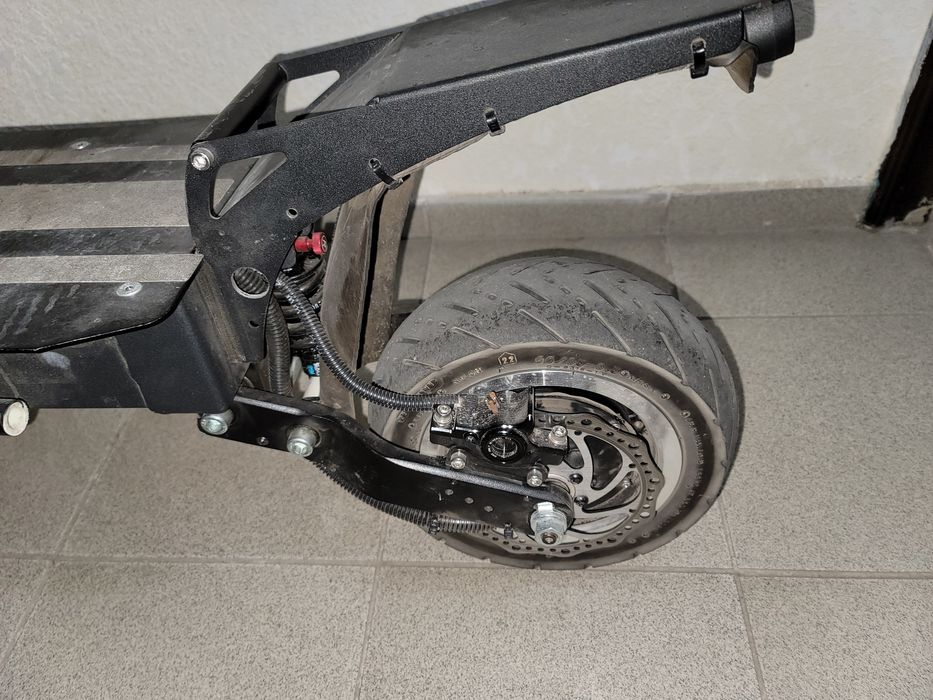 Электросамокат ULTRON T 108 .