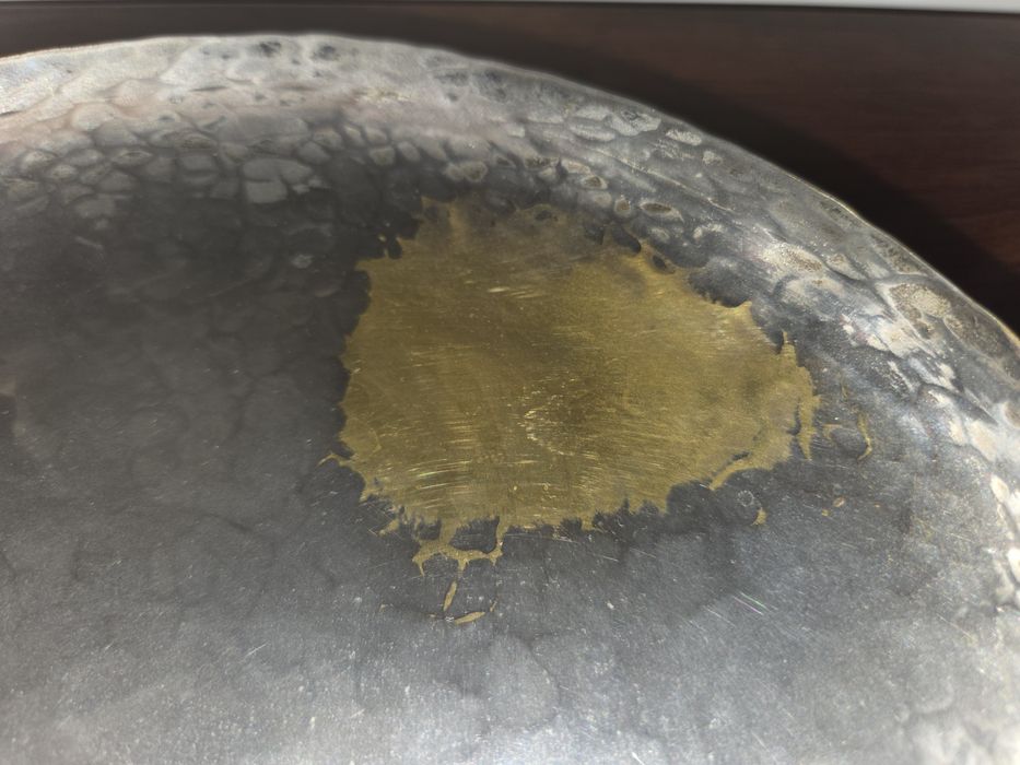 Despeja bolsos em metal