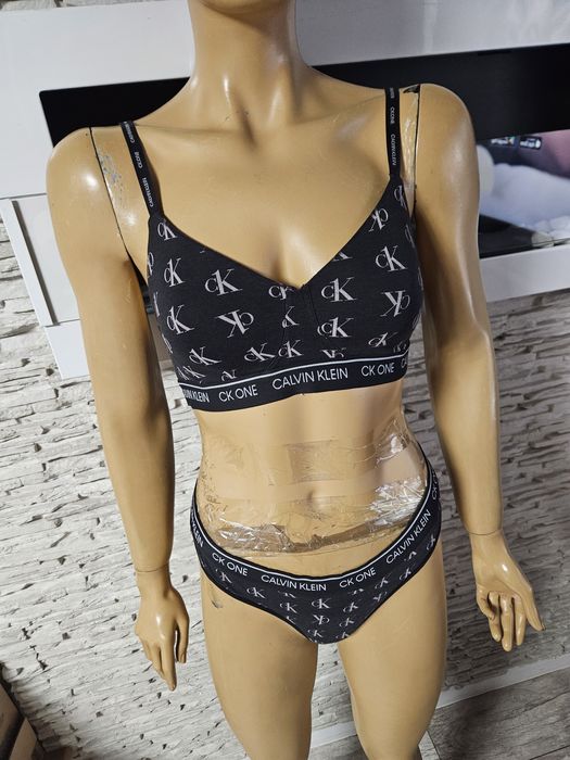 Komplet bielizny biustonosz braletka Calvin Klein rozmiar M