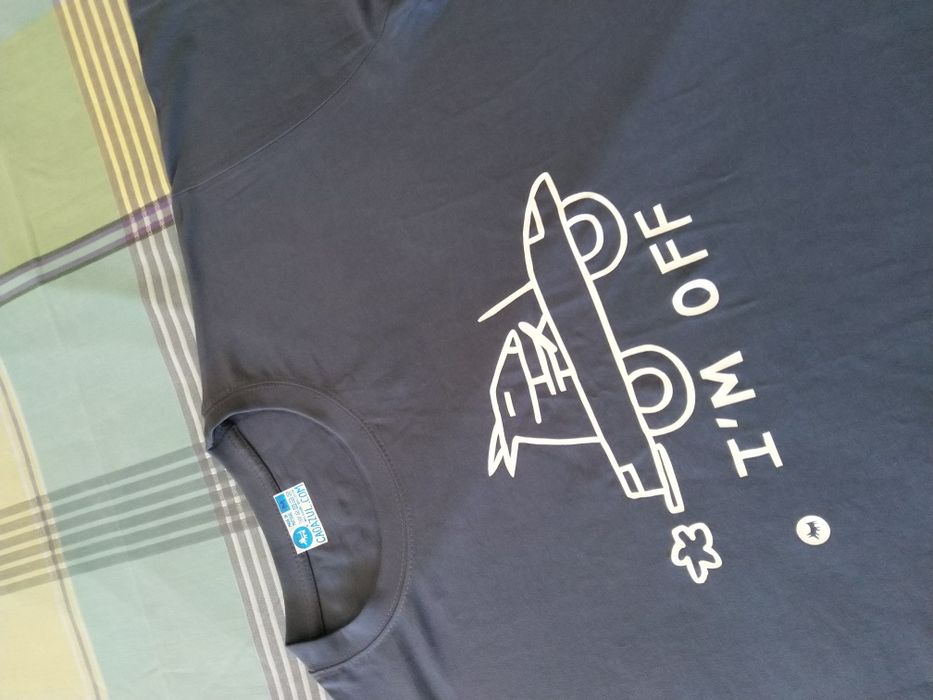 T-shirts da conhecida loja "CÃO AZUL", tamanho M, NOVAS!