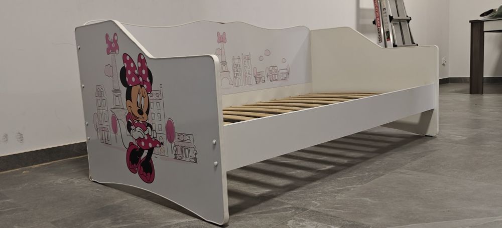 Łóżko dziecięce Minnie Mouse, 85x160 cm. z materacem  kokos.
