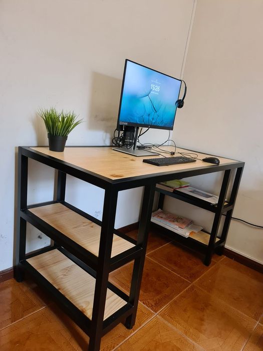 Secretaria estilo industrial