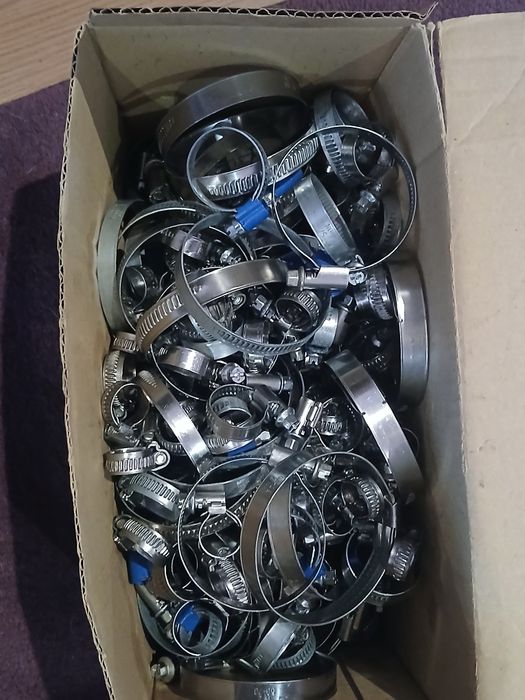 Opaski ślimakowe, około 250 opasek