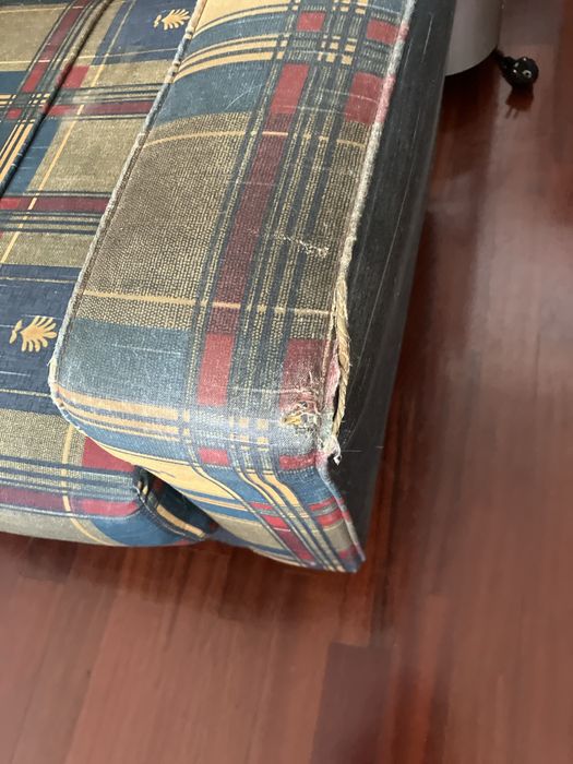 Sofa em estado razoavel