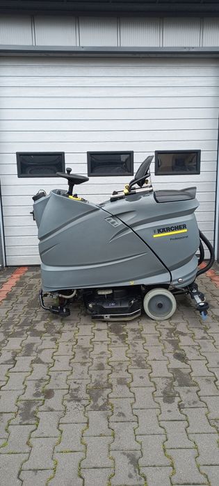 Wynajem maszyn czyszczących Karcher