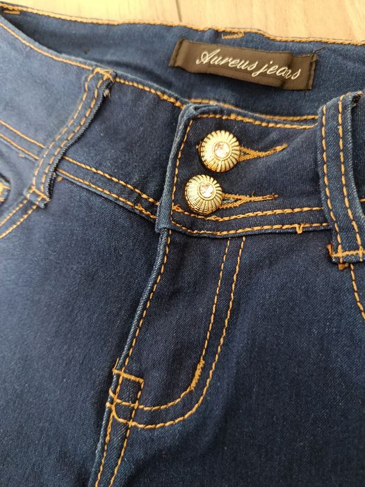 Nowe jeansy r. 36