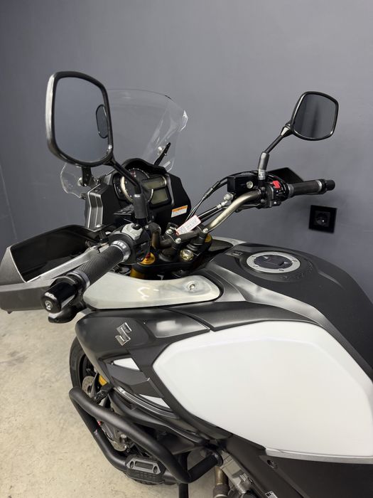 Suzuki V-Strom dl 1000