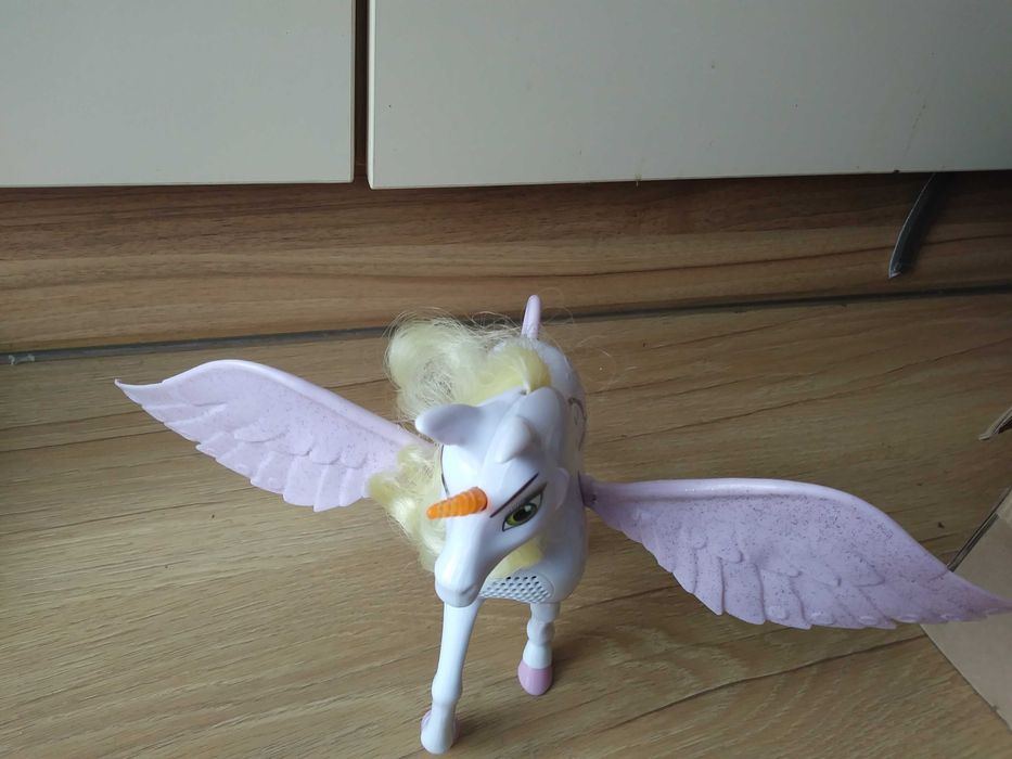 jednorożec onchao z bajki Mia i ja, obniżka!!