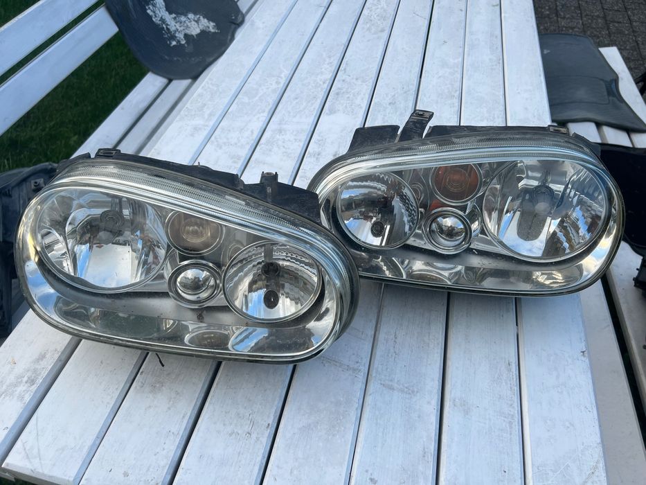 Komplet lamp VW GOLF IV Europa VALEO. Bardzo ładne. LEWA i PRAWA