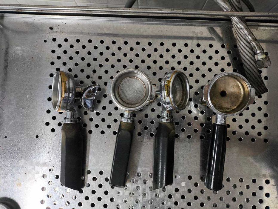 Máquina de Café Profissional com Moinho