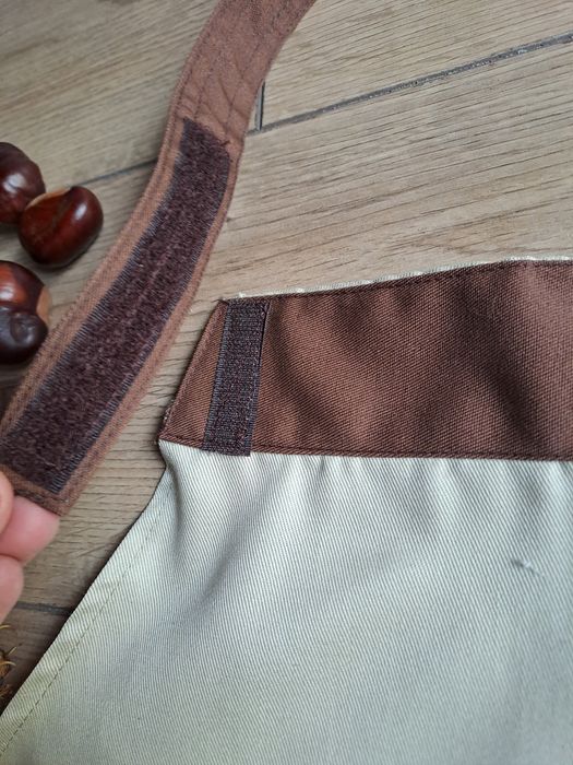 Fartuszek dziecięcy, z kieszonką, zregulacja na miękki rzep