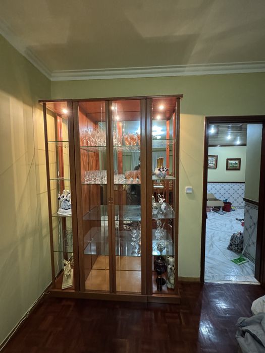 Conjunto de Mobília em Madeira Maciça de Cerejeira