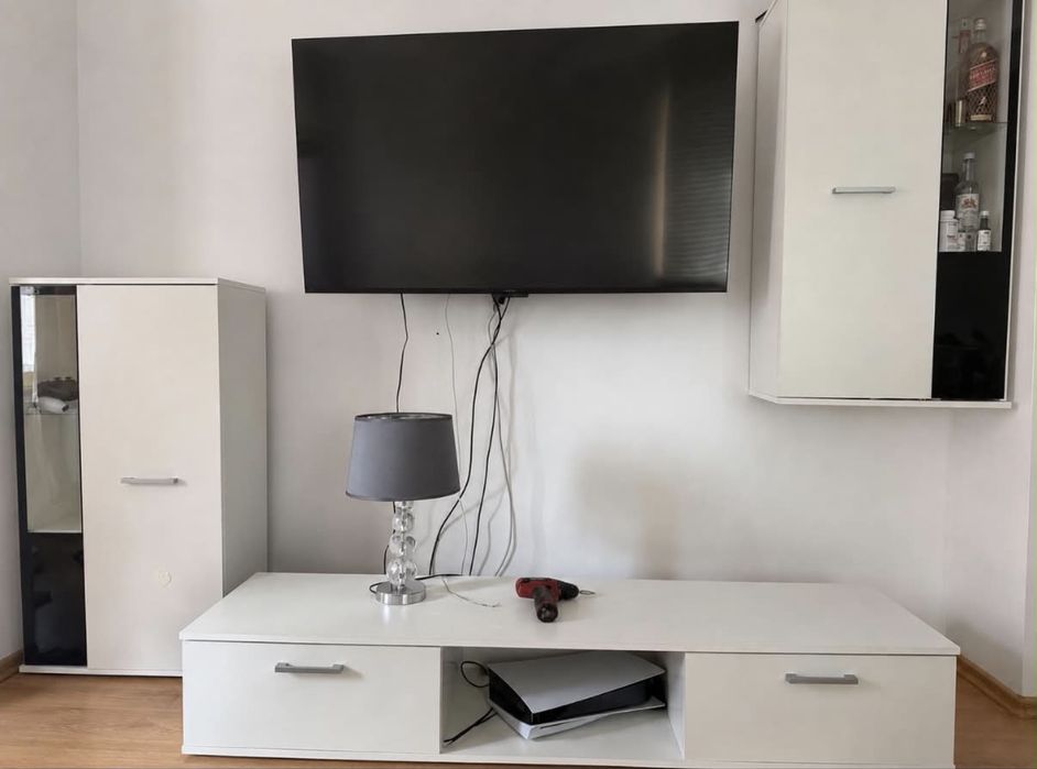 Meblościanka do salonu / meble do salonu