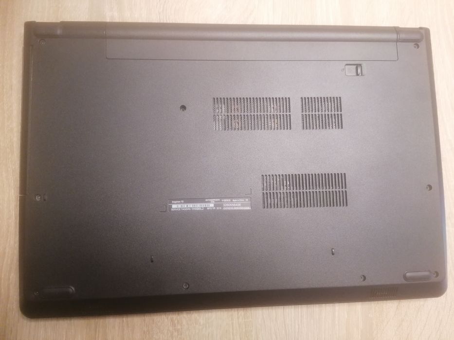 Laptop Dell Inspiron 3567 i3