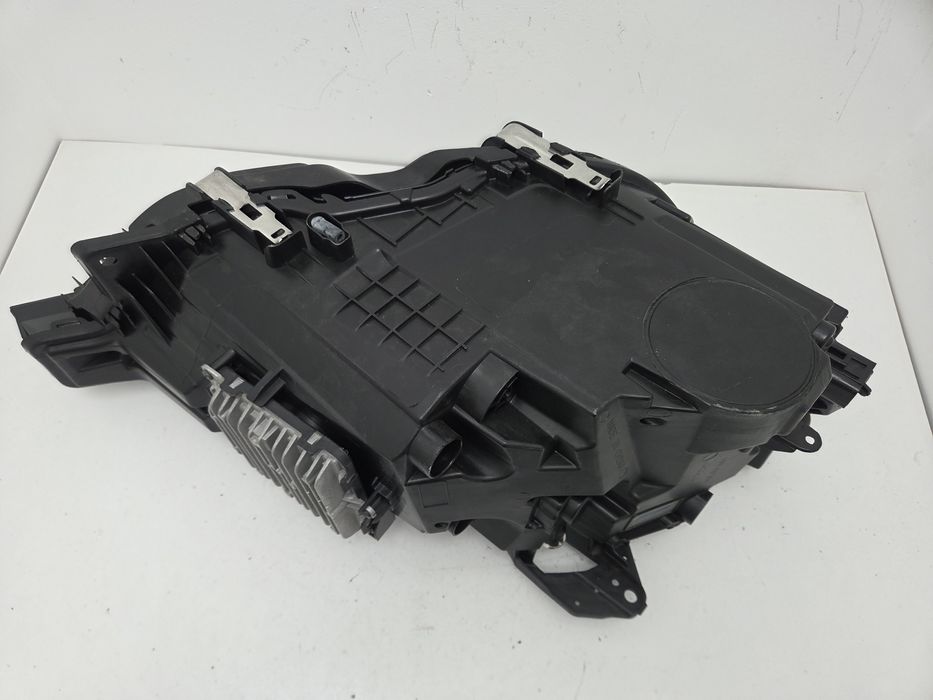 Фара ліва Volvo XC60 2018-2022 USA