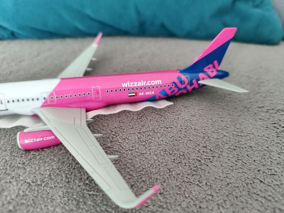 Model Airbus A321 WizzAir