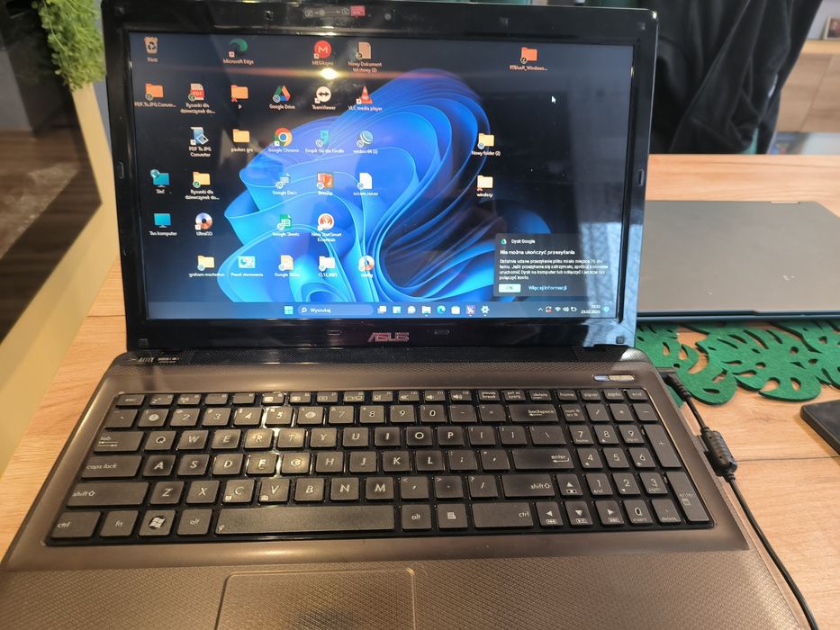 Laptop Asus k52je
