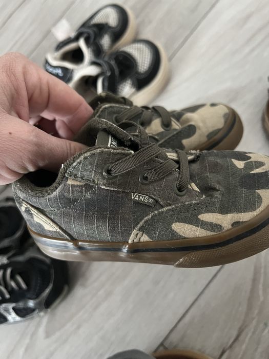 Кросівки кросовки босоніжки