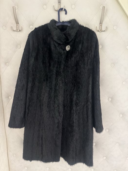 Хутряне манто з стриженої нутрії