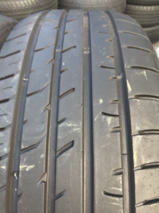 Kumho 235/55r19 пара резина шини б/у склад оригінал літо