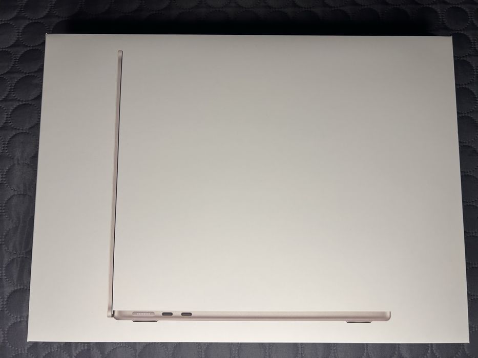 MacBook Air 13” M4 – 16 GB RAM / 256 GB SSD – Garantia de 2 anos  Vendo MacBook Air de 13 polegadas com o novo chip Apple M4
