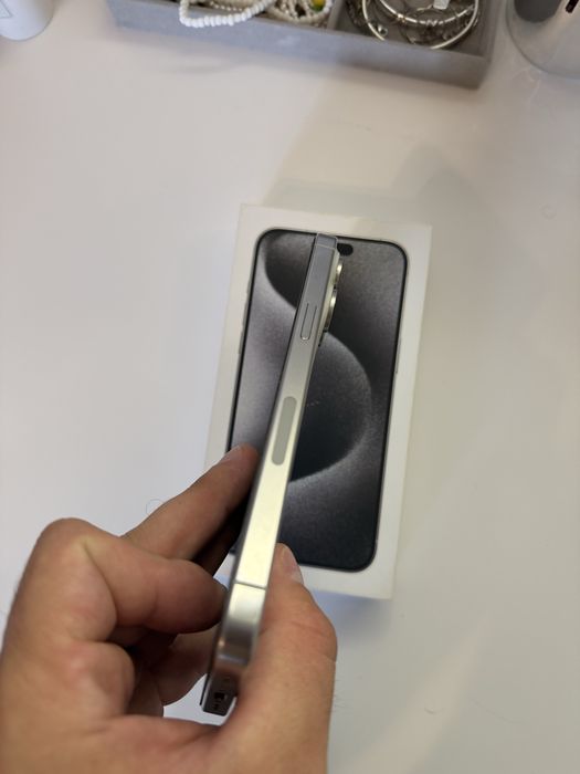 iPhone 15 Pro Max, White Titanium, 256GB