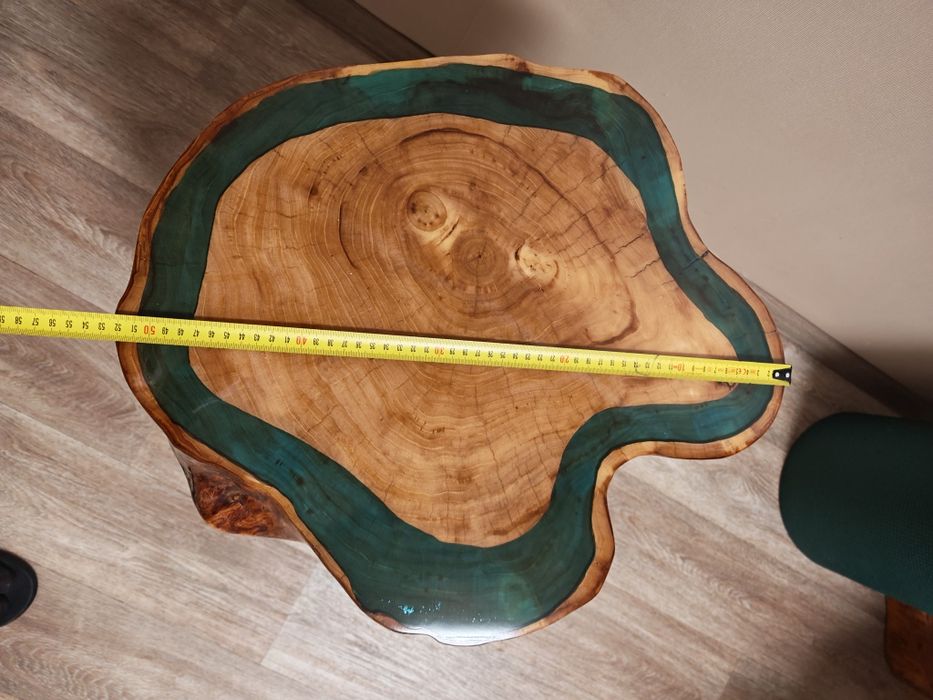 Кофейный столик прикроватный ручной работы из эпоксидной смолы