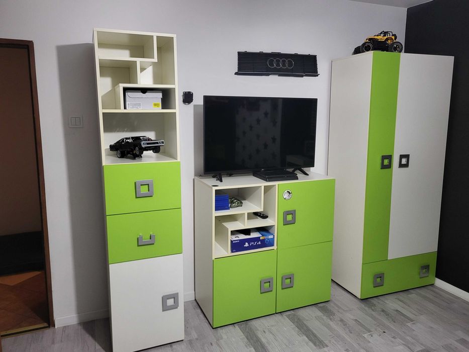 Zestaw mebli dziecięcych